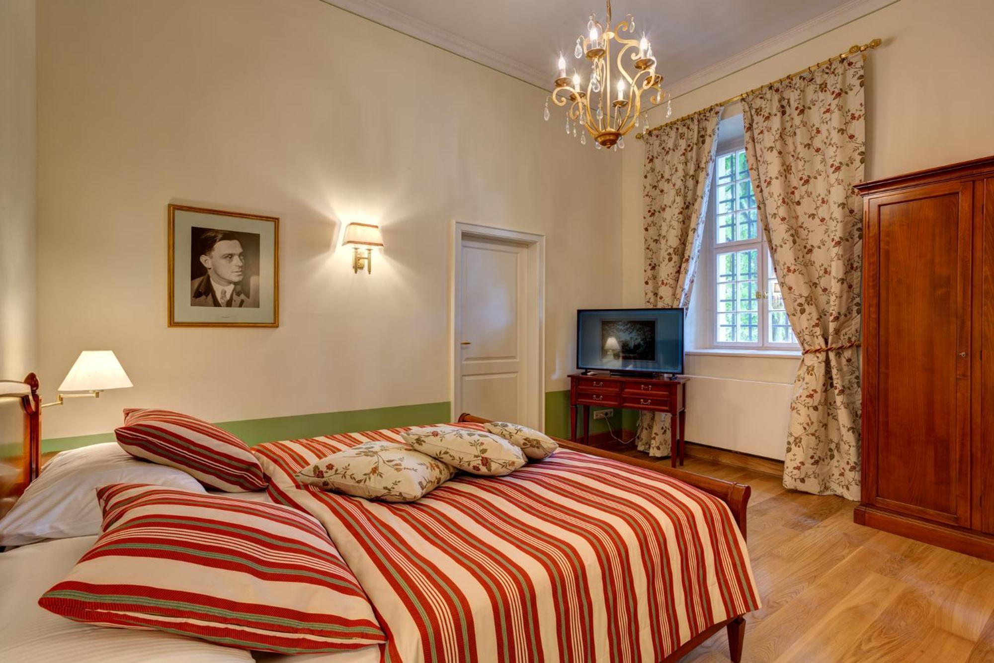 Urlaubsresidenz Marstall Und Kanzlei Im Schlossensemble لوبنو الغرفة الصورة